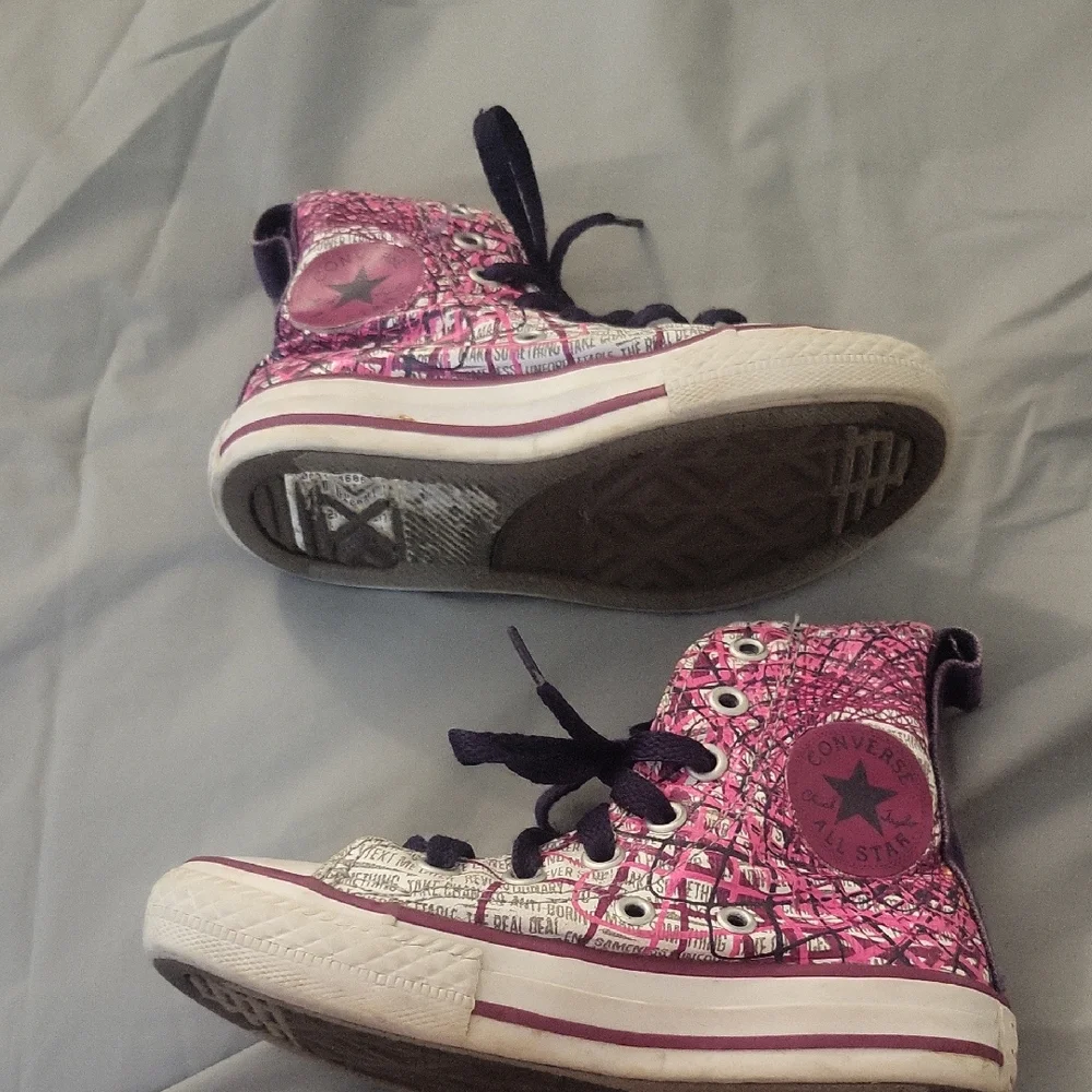 Chuck Taylor Converse All-star child's shoes size 10.5